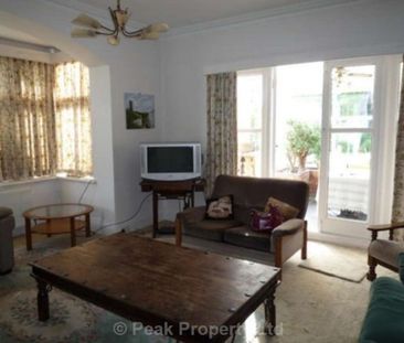 1 Bed - Huge Rooms, Room 1, Canewdon Road, Westcliff On Sea - Photo 3