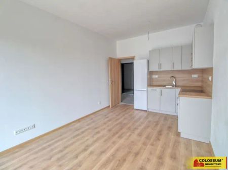 Znojmo, pronájem bytu OV 2+kk, 46 m - Fotografie 5