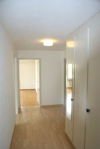 Grosszügige 3-Zimmerwohnung in ruhigem Quartier - Photo 5