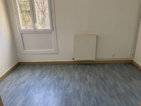 Location appartement 4 pièces 71.2 m² à Burzet (07450) - Photo 5