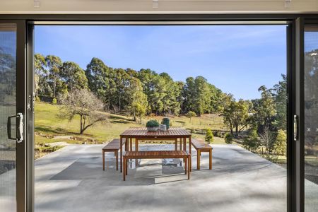 Elevated country living. - Photo 3