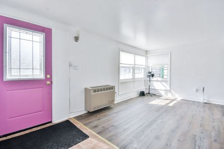 For Lease - 1067 Mosley Street Unit# 1, Wasaga Beach, Ontario - Photo 2