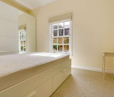 St. Pauls View Apts, Amwell Street, London, EC1R - Photo 6