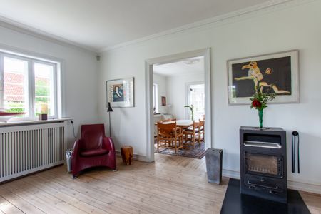 Charmerende villa i Gentofte – attraktiv beliggenhed på stille villavej - Photo 3