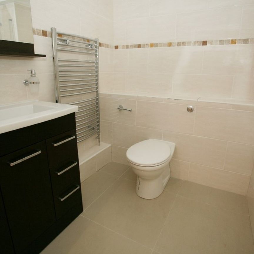 Copperfield Road, London E3 - Photo 1