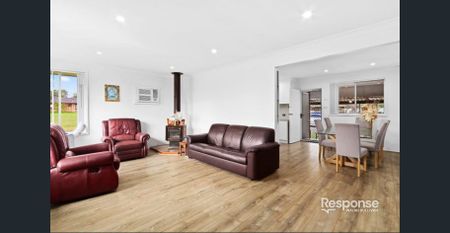 Family Home with Huge Shed and Fully Fenced Yard - Photo 4