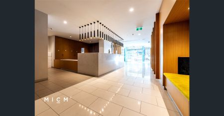 Spacious Recently Refurbished 2 Bedroom Apartment - Photo 4