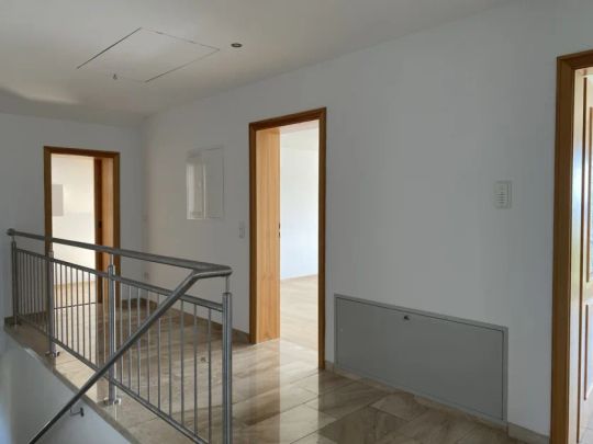 Erstbezug mit neuer EinbaukücheModernisierte Wohnung zur Miete mit einmaligem Ausblick - Photo 1