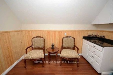 For Lease - 16 Landseer Road, Toronto, Ontario - Photo 3