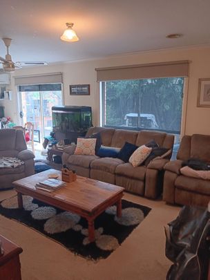 Whittington - Photo 1