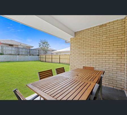2/116 Pierro Place, Logan Reserve, Qld 4133 - Photo 1