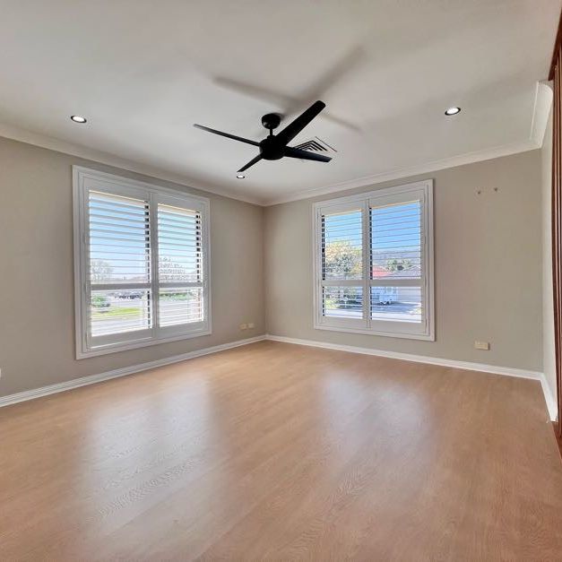 Prime Location! - Photo 1
