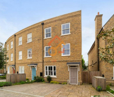 Barrons Chase, Richmond, TW10 - Photo 3 | Rentumo