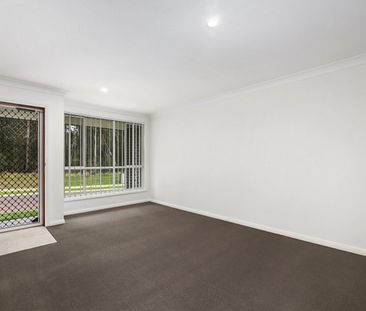 Villa - Level And Low Maintenance - Photo 1