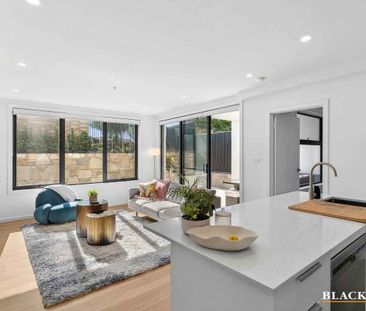 Modern Luxury Nestled in Tuggeranong Creek - Photo 2