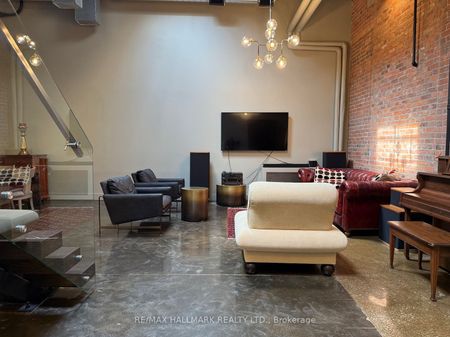 i-Zone Lofts 326 - Photo 5