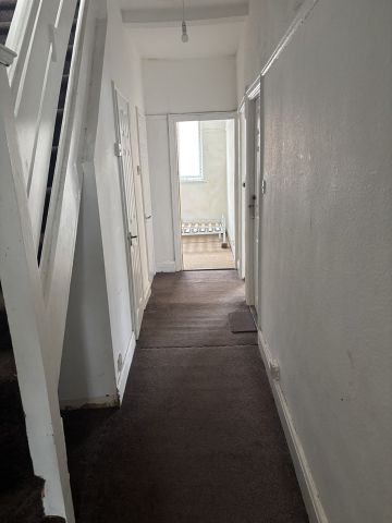 3 Bed Flat, Station Road, HA1 - Photo 4