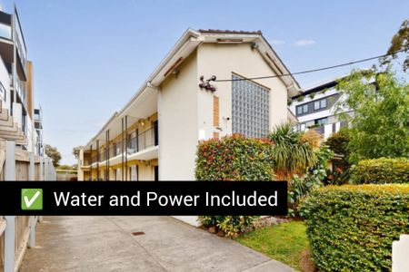 Easy Living in the Heart of Essendon – Water & Power Included - Photo 5