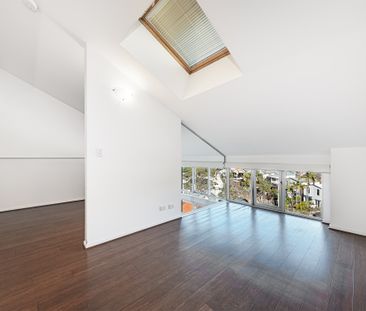 Uninterrupted Paddington Views - Penthouse Dual Level Warehouse Con... - Photo 1