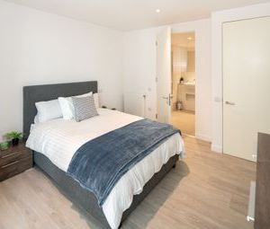 2 Bedrooms Flat to rent in Pressing Lane, Hayes UB3 | £ 403 - Photo 1