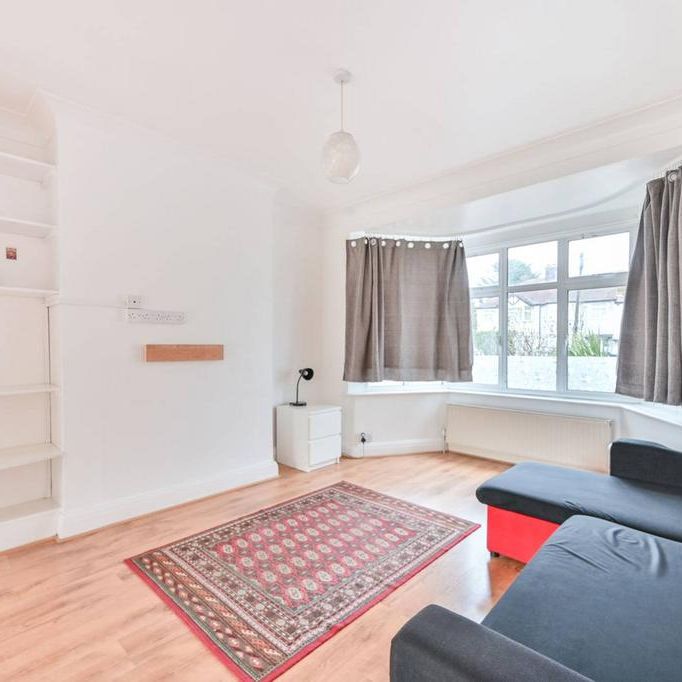 4 bedroom terraced house to rent - Photo 1