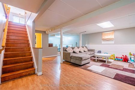 For Lease - 11 Durham Crescent, Brampton, Ontario - Photo 5