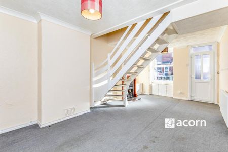 3 bedroom terraced house to rent - Photo 2