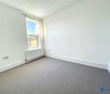 Field Road, London, E7 - Photo 4