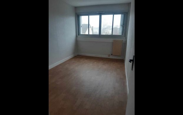 Location Appartement 4 pièces 73 m² Le Blanc - Photo 1