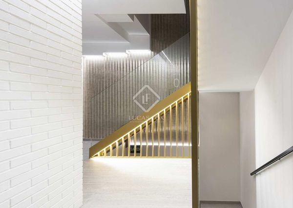 An elegant, modern, fully furnished apartment for rent in the city centre of Vigo, Pontevedra