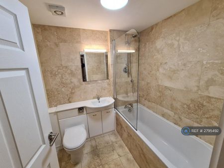 1 bedroom flat to rent - Photo 5