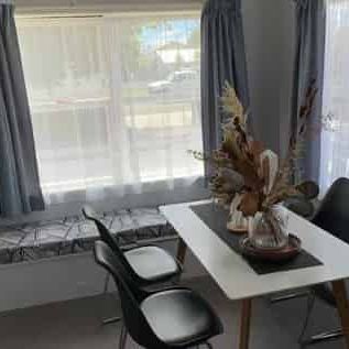 Family home, Great location - Photo 1