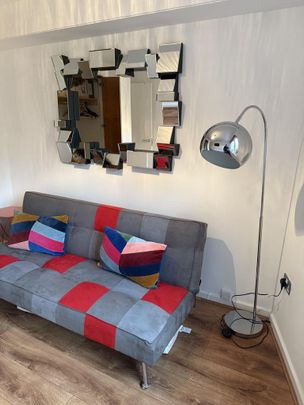 1 bedroom semi-detached house to rent - Photo 1