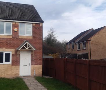 NEWLY REFURBISHED HOME – rare to market – immaculate 3 bed semi loc... - Photo 2