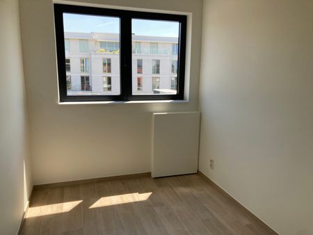 Prachtig nieuwbouwappartement vlakbij centrum Kapellen - Photo 3