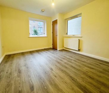 Draper Close, Grays, RM20 - Photo 3