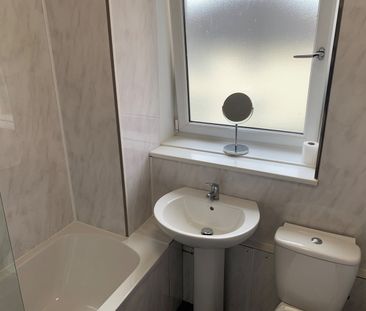 3 Bed Flat, Turnberry Place, G73 - Photo 6