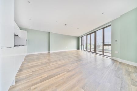 2 bedroom penthouse to rent - Photo 2