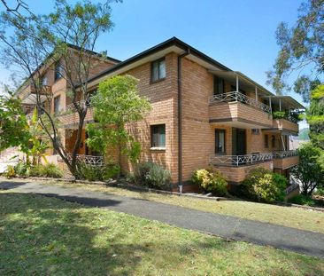 2/82-84 Hunter Street, Hornsby, NSW 2077 - Photo 4