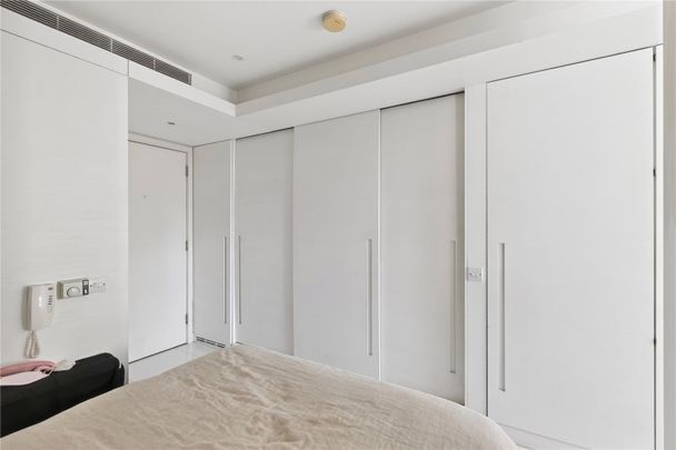 Pan Peninsula Square, London, E14 9HN - Photo 1