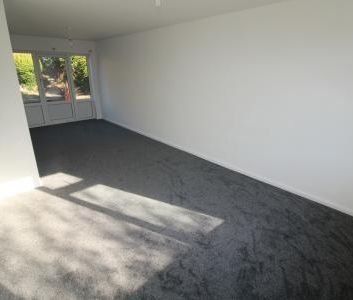 Ferry Vale Close, Stapenhill, DE15 - Photo 2