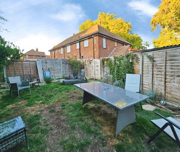 Philip Road, Staines-upon-Thames, Surrey, TW18 1PW - Photo 6