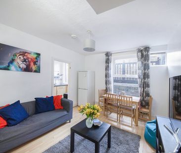 6 Bed Terraced House, Milner Road, BN2 - Photo 2