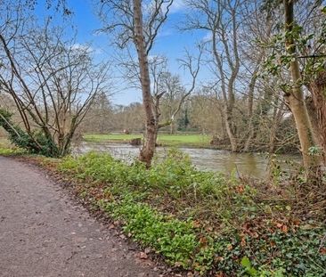 Dale Close, Central Oxford - Photo 1