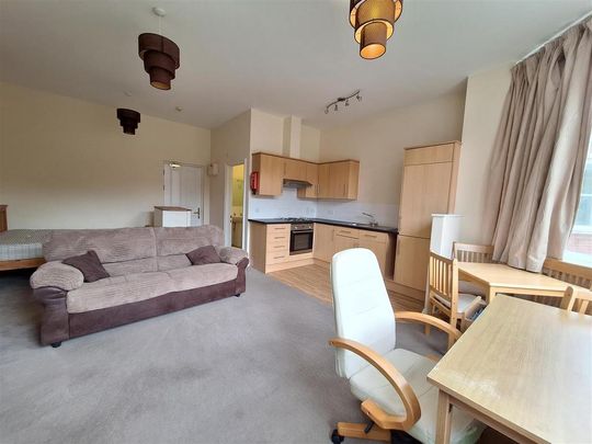 1 bedroom flat to rent - Photo 1
