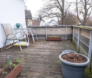 Altbauwohnung mit großem Balkon im Herzen von Bielefeld-Heepen - Photo 3