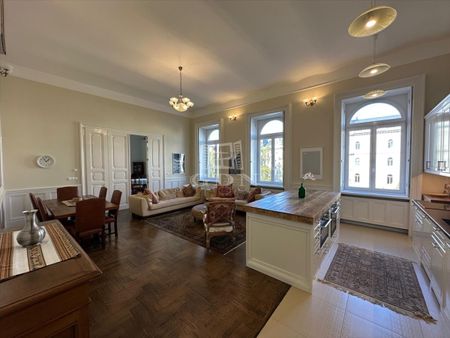 Kiadó újszerű állapotú lakás - Budapest VI. kerület - Photo 3