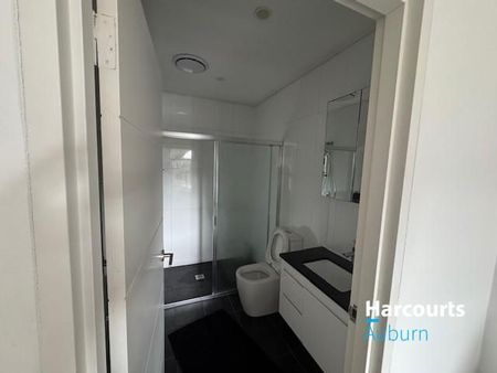 WELL-PRESENTED 2 BEDROOM UNIT UNIT - Photo 4