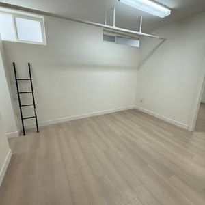 1-Bedroom Apartment for Rent – 1305 Jervis Street, Vancouver - Photo 2