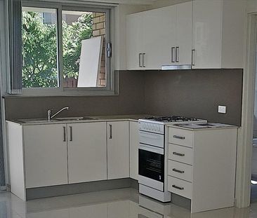 2/30 Brittain Crescent, Hillsdale NSW 2036 - Apartment For Rent | D... - Photo 2